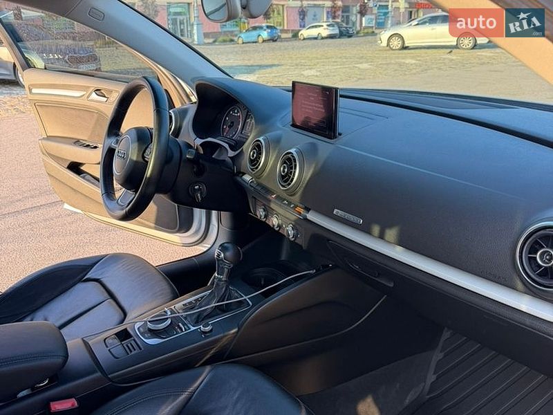 Седан Audi A3 2014 в Харькове