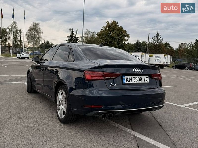 Седан Audi A3 2016 в Житомирі