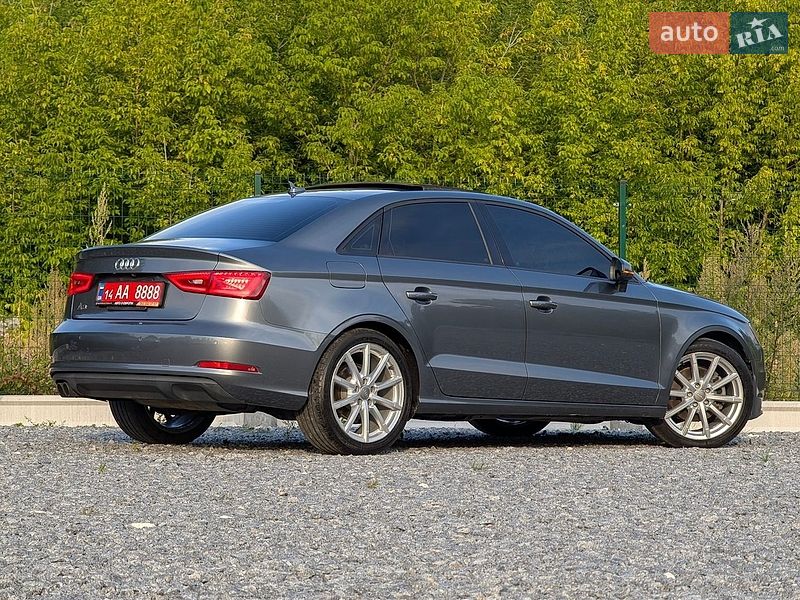 Седан Audi A3 2015 в Дрогобыче