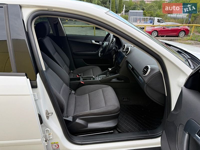 Хэтчбек Audi A3 2012 в Львове