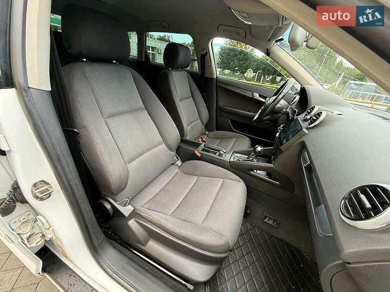 Хэтчбек Audi A3 2012 в Львове