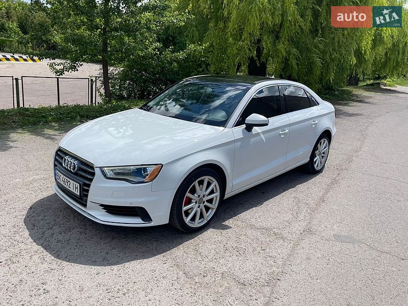 Седан Audi A3 2014 в Рівному