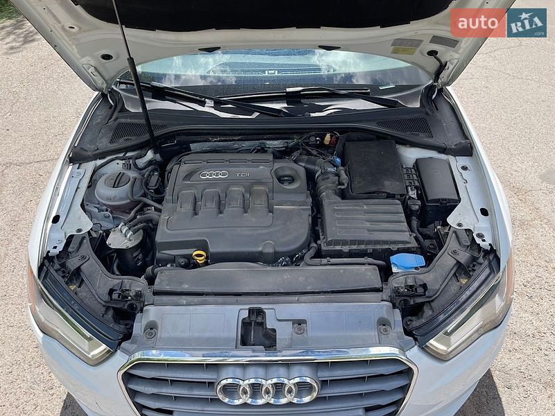 Седан Audi A3 2014 в Рівному