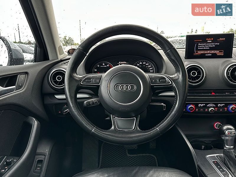 Седан Audi A3 2014 в Ивано-Франковске
