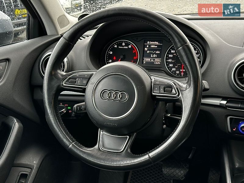 Седан Audi A3 2014 в Ивано-Франковске