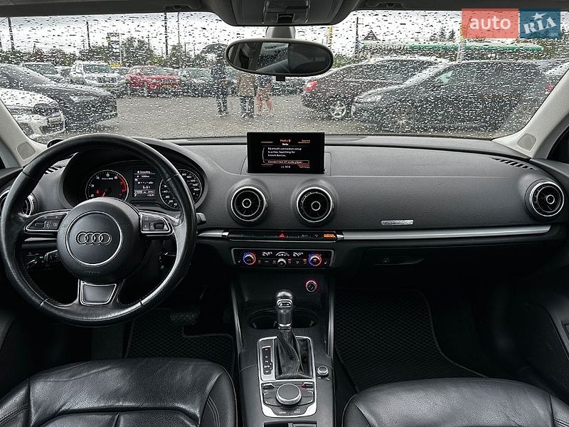 Седан Audi A3 2014 в Ивано-Франковске