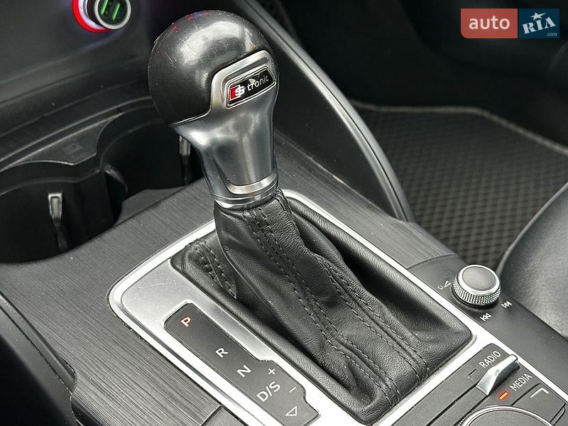 Седан Audi A3 2014 в Ивано-Франковске