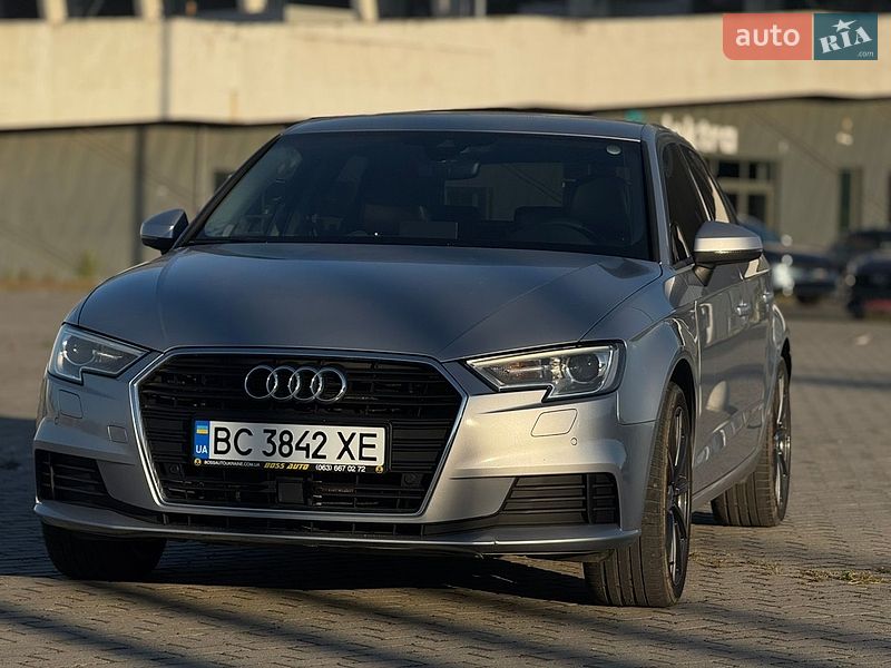Хэтчбек Audi A3 2018 в Львове
