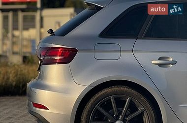 Хэтчбек Audi A3 2018 в Львове