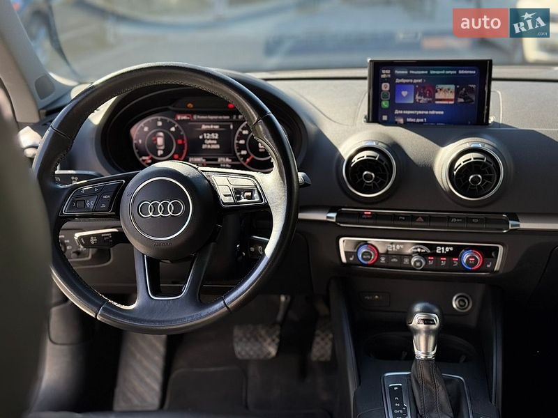 Хэтчбек Audi A3 2018 в Львове