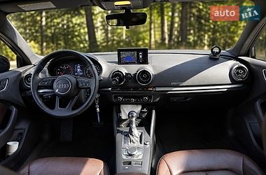 Седан Audi A3 2016 в Днепре