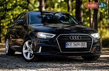 Седан Audi A3 2016 в Днепре