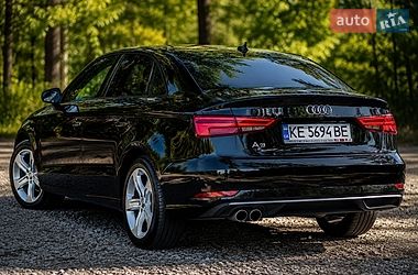 Седан Audi A3 2016 в Днепре