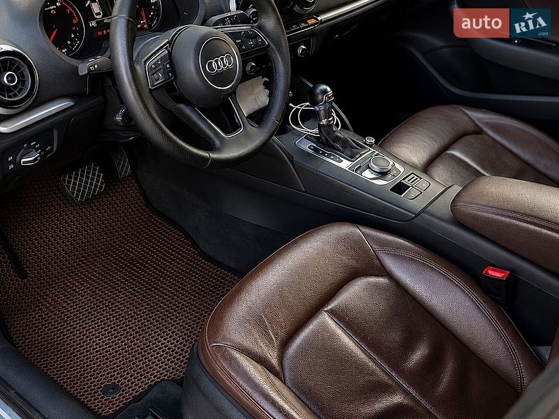 Седан Audi A3 2016 в Дніпрі