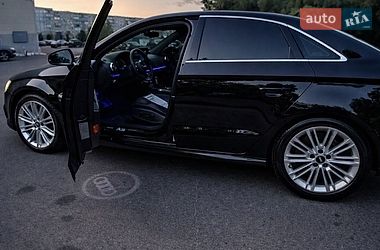 Седан Audi A3 2018 в Сумах