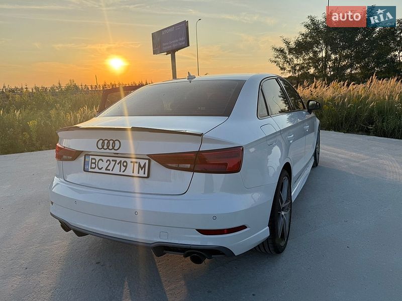 Седан Audi A3 2018 в Львові