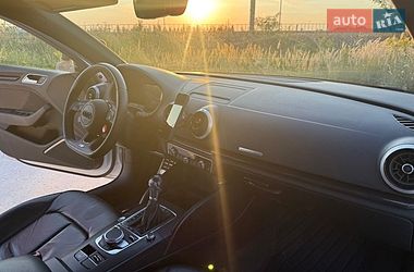Седан Audi A3 2018 в Львові