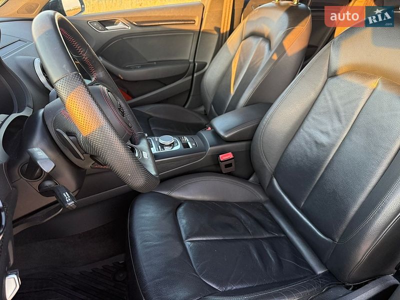 Седан Audi A3 2018 в Львові