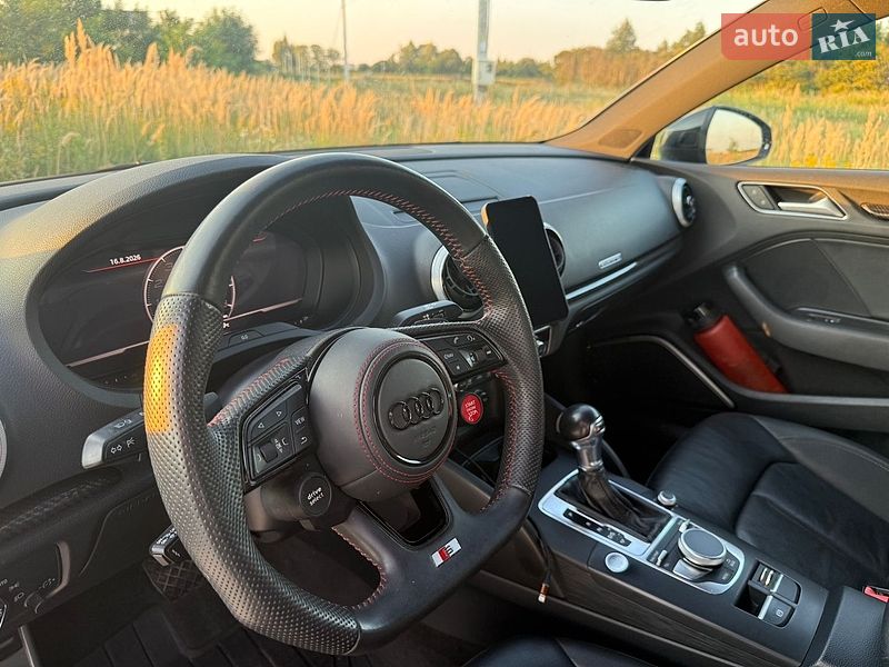 Седан Audi A3 2018 в Львові
