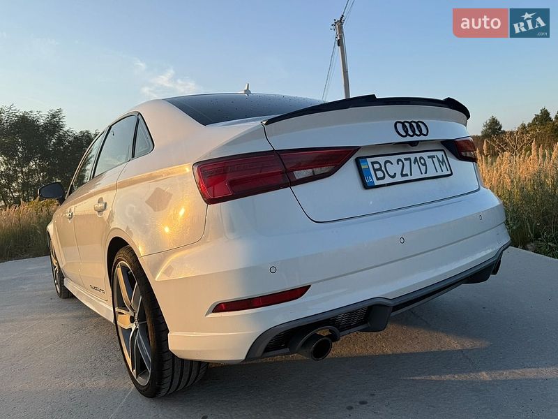 Седан Audi A3 2018 в Львові