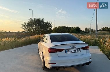 Седан Audi A3 2018 в Львові