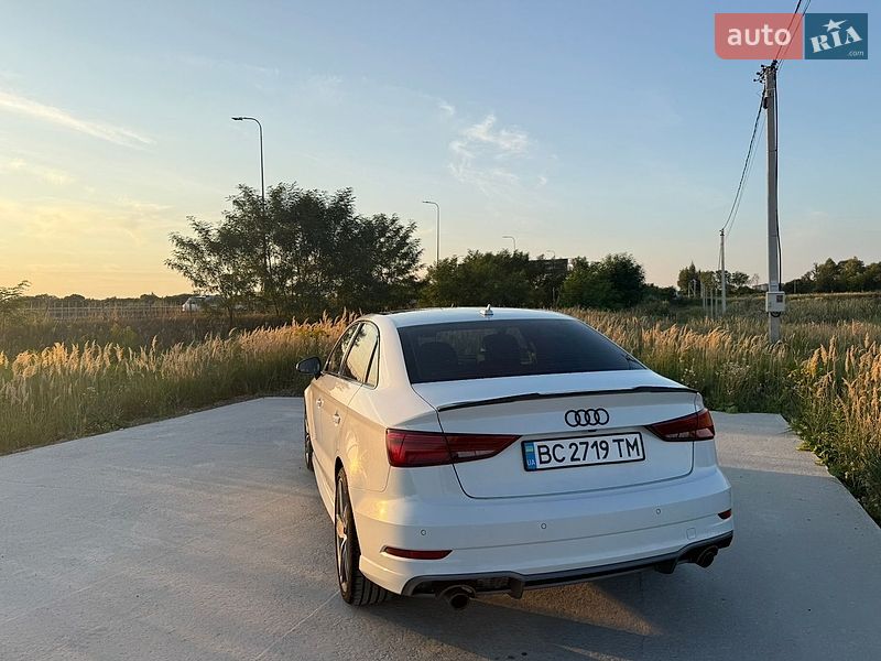 Седан Audi A3 2018 в Львові