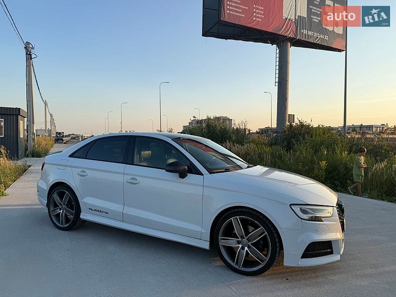Седан Audi A3 2018 в Львові