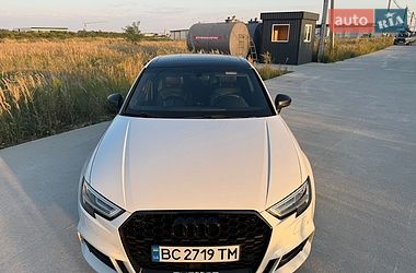 Седан Audi A3 2018 в Львові