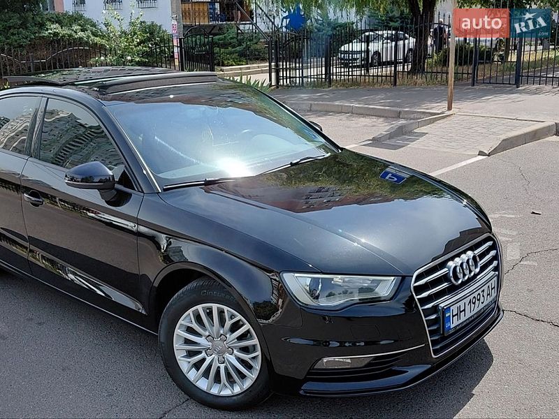 Седан Audi A3 2016 в Одессе