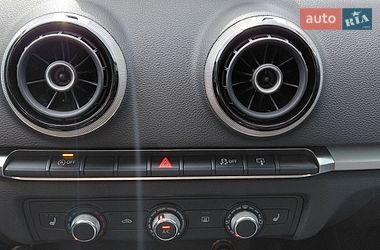 Седан Audi A3 2016 в Одессе