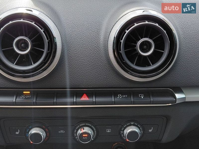 Седан Audi A3 2016 в Одессе