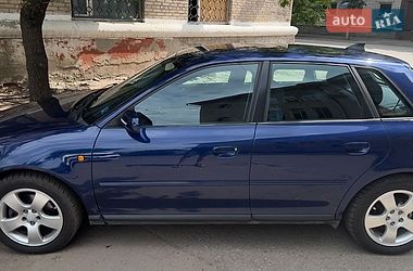 Хэтчбек Audi A3 2000 в Славянске