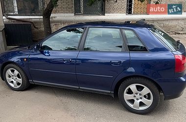Хэтчбек Audi A3 2000 в Славянске