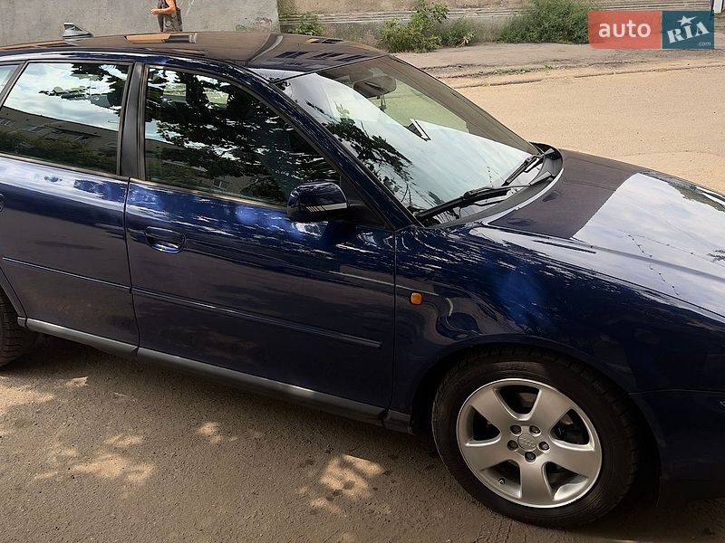 Хэтчбек Audi A3 2000 в Славянске