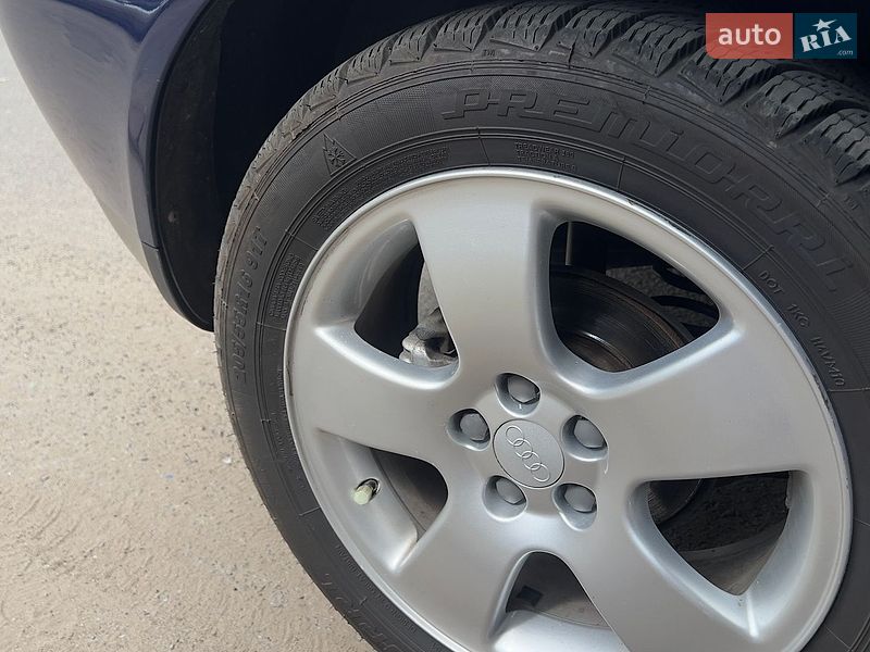 Хэтчбек Audi A3 2000 в Славянске