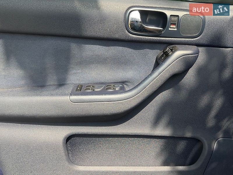 Хэтчбек Audi A3 2000 в Славянске