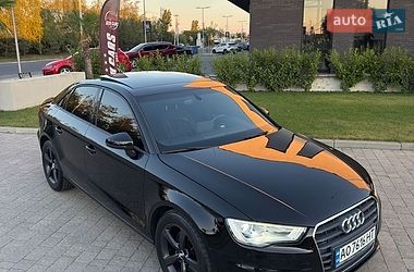 Седан Audi A3 2014 в Ужгороде