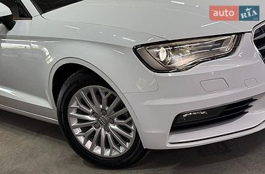 Седан Audi A3 2016 в Одессе