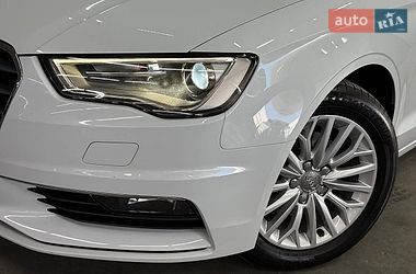 Седан Audi A3 2016 в Одессе