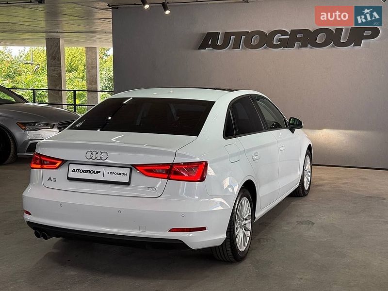 Седан Audi A3 2016 в Одессе