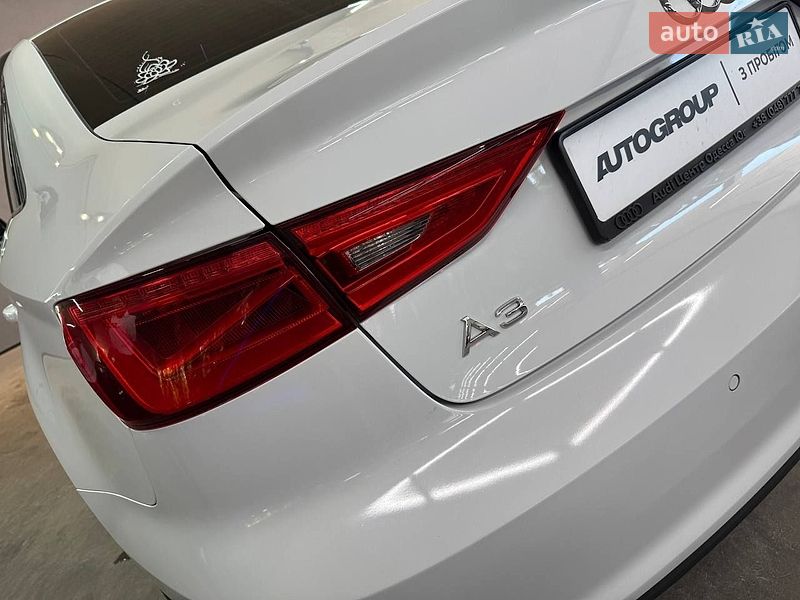 Седан Audi A3 2016 в Одессе