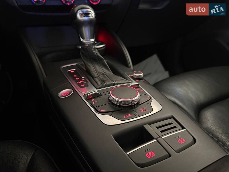 Седан Audi A3 2016 в Одессе