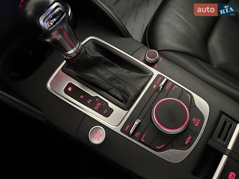 Седан Audi A3 2016 в Одессе