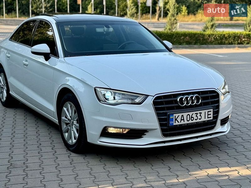 Седан Audi A3 2015 в Вінниці