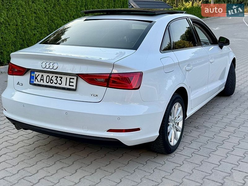 Седан Audi A3 2015 в Вінниці