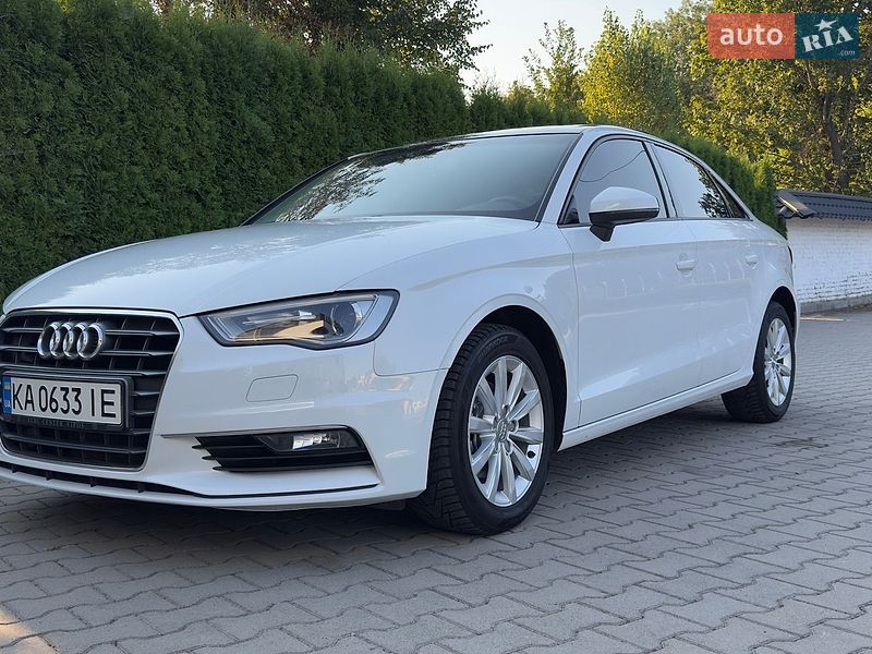 Седан Audi A3 2015 в Вінниці