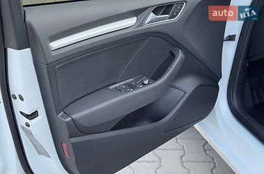 Седан Audi A3 2015 в Вінниці