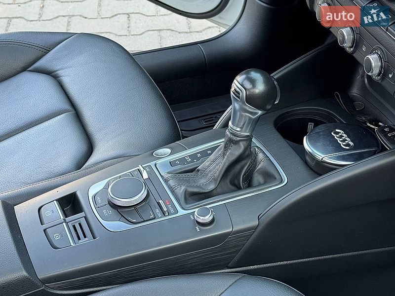 Седан Audi A3 2015 в Вінниці