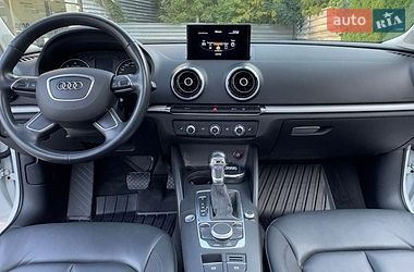 Седан Audi A3 2015 в Вінниці