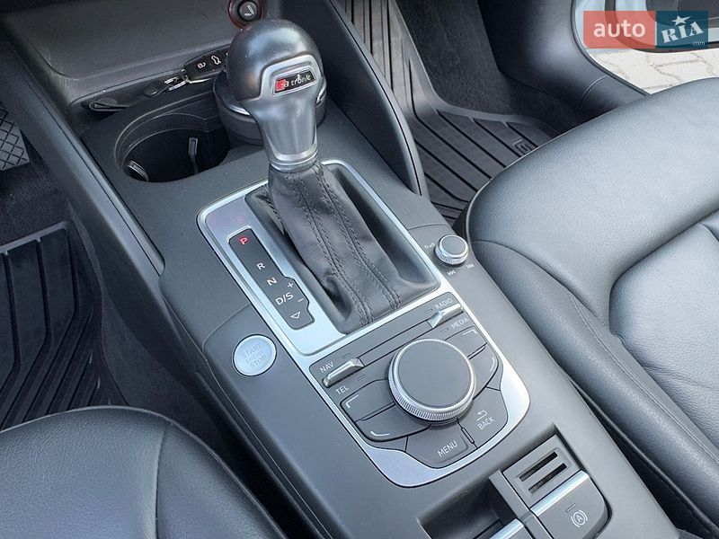Седан Audi A3 2015 в Вінниці